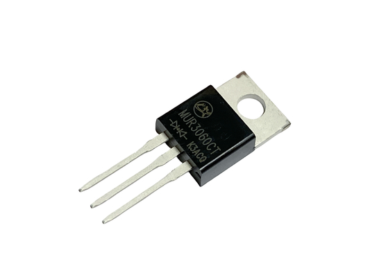 30A600V MUR3060CT TO-220AB 25ns Rettificatori di recupero ultraveloci per circuiti ad alta frequenza